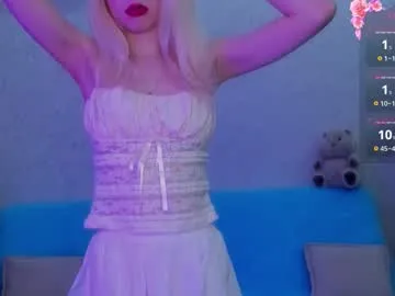 DiamondJo free chat on liveonude Image 12