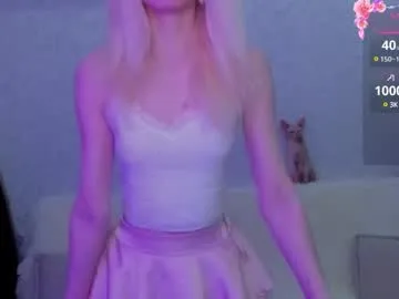 DiamondJo free chat on liveonude Image 3