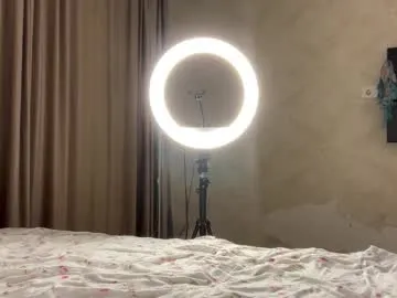 DiamondJo free chat on liveonude Image 12