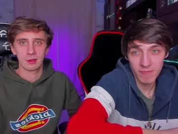 esthetics_boys free chat on liveonude