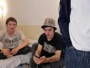 MiaLiaHot free chat on liveonude Image 10