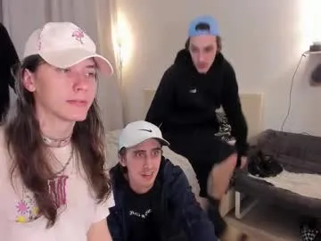 MiaLiaHot free chat on liveonude Image 11