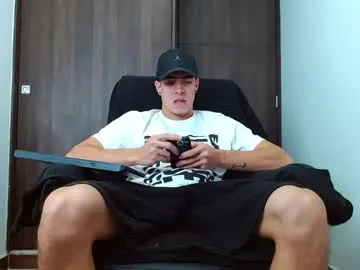 ethangreey1 free chat on liveonude