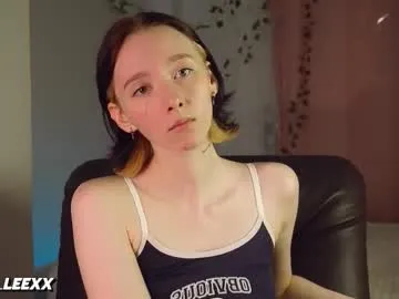 dafni_mon free chat on liveonude Image 13