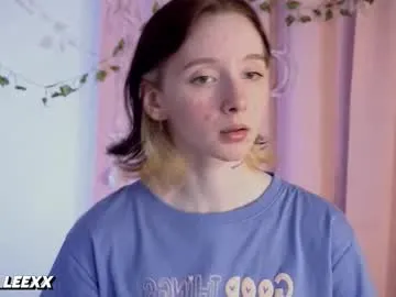 dafni_mon free chat on liveonude Image 17