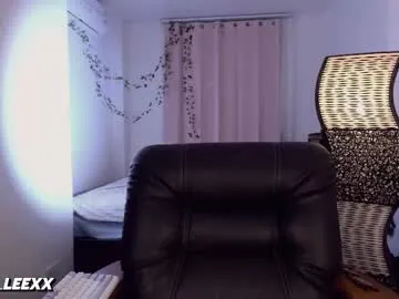 dafni_mon free chat on liveonude Image 9