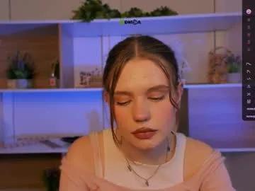 DiamondJo free chat on liveonude Image 12