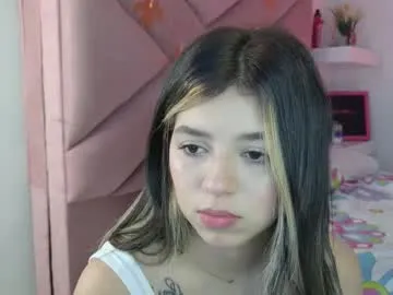 escar_let free chat on liveonude Image 14