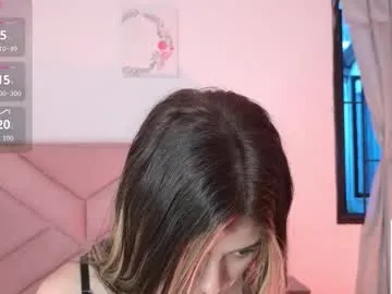 escar_let free chat on liveonude Image 8