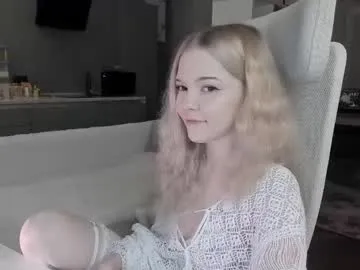 SheOnShe free chat on liveonude Image 6