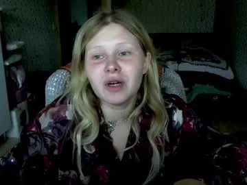 HEYBANANA free chat on liveonude Image 16