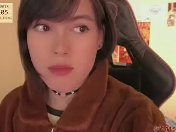 BELBIG free chat on liveonude Image 7