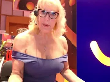 23-Mandarinka free chat on liveonude Image 18