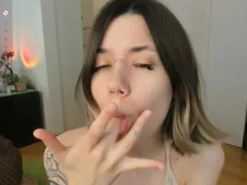 saori_newman free chat on liveonude Image 12