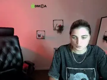 DiamondJo free chat on liveonude Image 2