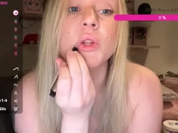 kaylafisherxoxo free chat on liveonude Image 16