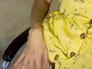 MiaLiaHot free chat on liveonude Image 12