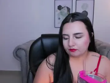 BELBIG free chat on liveonude Image 16