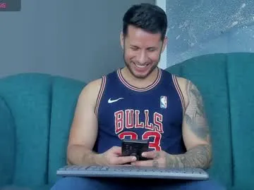 veronicaredonda free chat on liveonude Image 19