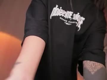 AlexAndPole free chat on liveonude Image 16