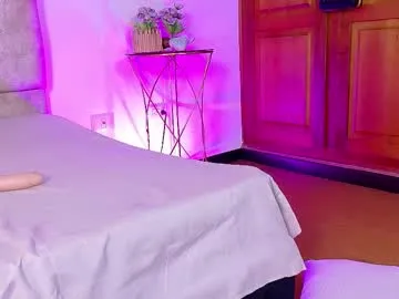 DiamondJo free chat on liveonude Image 14