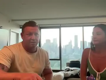 hold-me-tight free chat on liveonude Image 2