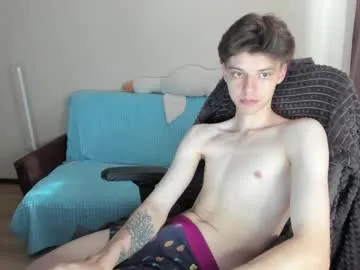 HEYBANANA free chat on liveonude Image 3