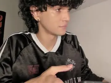 AlexAndPole free chat on liveonude Image 15