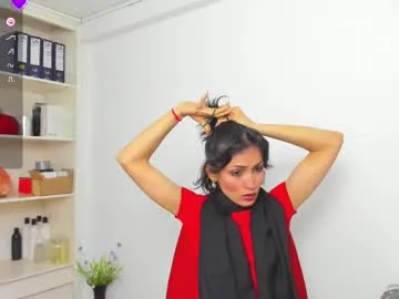 MinniMia free chat on liveonude Image 8