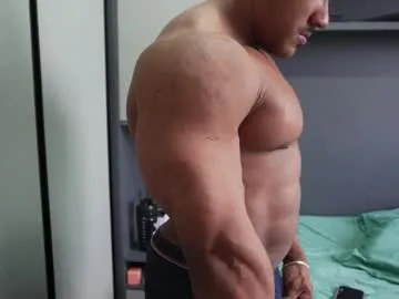 DiamondJo free chat on liveonude Image 19