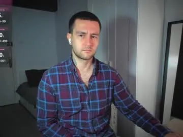 honestandrew free chat on liveonude