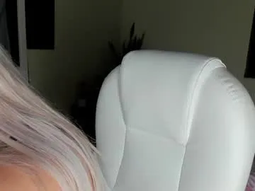 DiamondJo free chat on liveonude Image 4