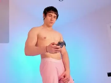 AlexAndPole free chat on liveonude Image 11