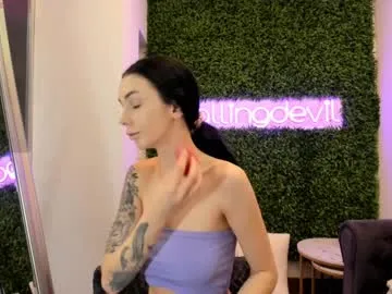 hotfallingdevil free chat on liveonude