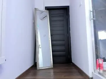 iamlila free chat on liveonude Image 14