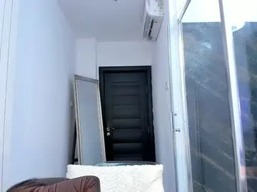 iamlila free chat on liveonude Image 19