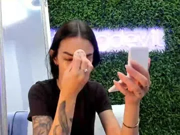 iamlila free chat on liveonude Image 5