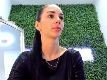 iamlila free chat on liveonude Image 6