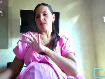 xunybany free chat on liveonude Image 17