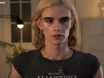 malucam_06 free chat on liveonude Image 3