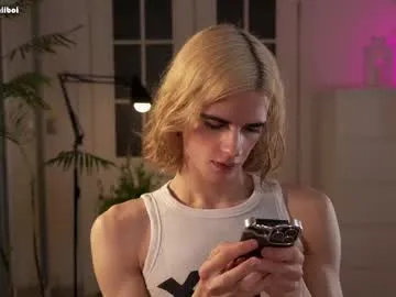 malucam_06 free chat on liveonude Image 4