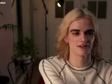 malucam_06 free chat on liveonude Image 6