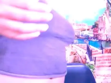 DiamondJo free chat on liveonude Image 13