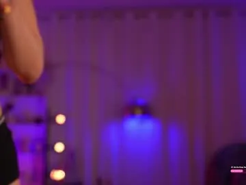 DiamondJo free chat on liveonude Image 4