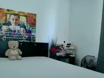 hidianapaola free chat on liveonude Image 10