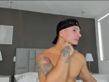 isaacsuarez free chat on liveonude