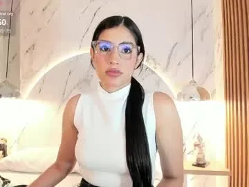 noah_devil_ free chat on liveonude Image 3