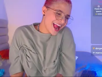 shelleymorell free chat on liveonude Image 16