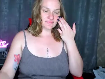 BELBIG free chat on liveonude Image 2