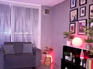 BELBIG free chat on liveonude Image 8